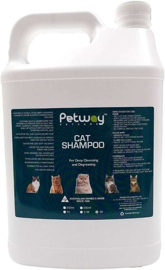 Petway Petcare Cat Shampoo, Natural Dandruff Shampoo, pH Balanced Cat Grooming Supplies with Plant-Derived Surfactant, Free of DEA, Phosphates, Parabens & Enzymes, Removes Dandruff, Oil & Dirt, 5 L