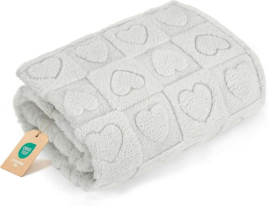 gogobunny Calming Plush Dog Cat Blanket 300GSM Coral Fleece, Ultra-Soft Machine Washable Pet Bedding for Small Medium Dogs Cats Puppies Kittens (Silver, 25x35)
