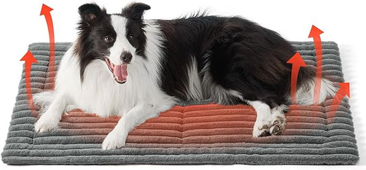 Bedsure Self Warming Dog Bed, Large Self Heating Dog Crate Pad, Thermal Extra Warm Puppy Mat Indoor, Non-Slip & Washable, Not Electric, 35" x 23", Grey