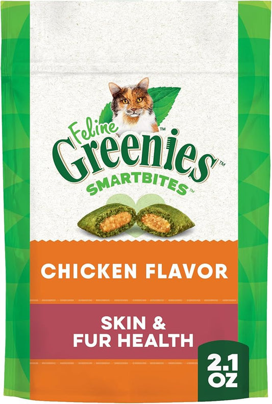 Greenies Feline Smartbites Skin & Fur Health Crunchy and Soft Cat Treats, Chicken Flavor, 2.1 oz. Pack